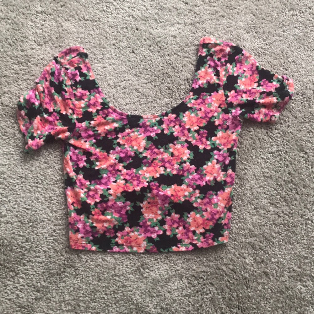 Crop top